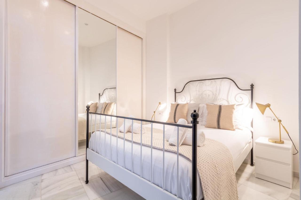 Terceros City Center Deluxe By Valcambre Sevilla Kültér fotó