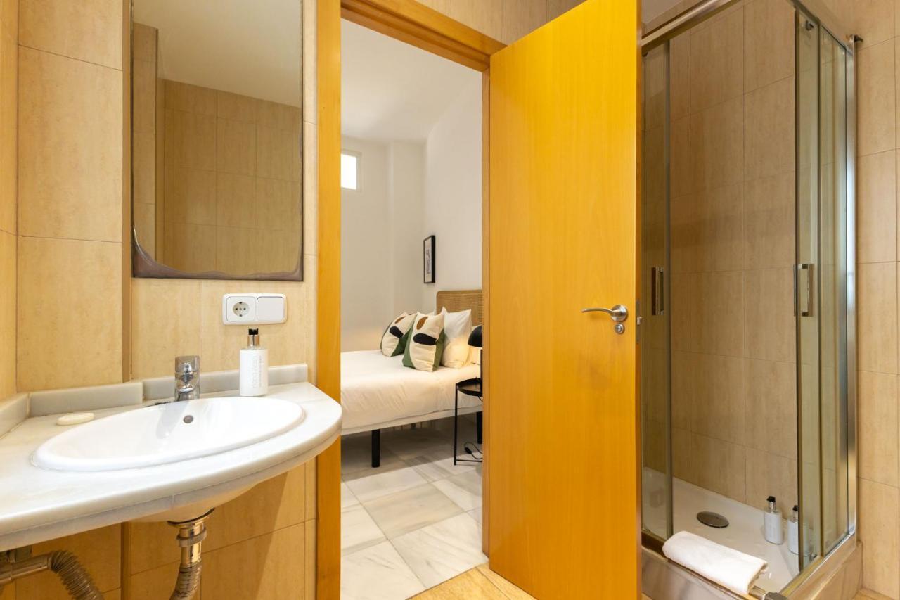 Terceros City Center Deluxe By Valcambre Sevilla Kültér fotó