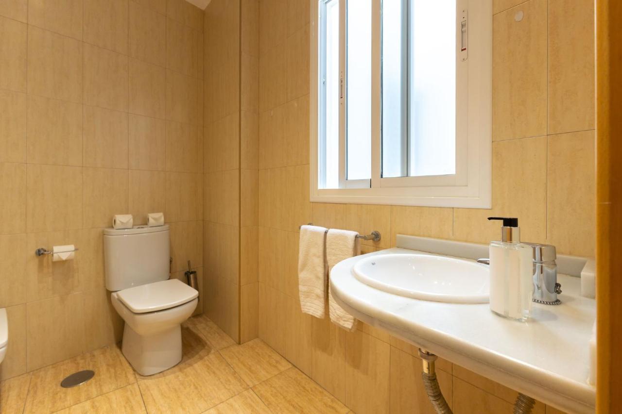 Terceros City Center Deluxe By Valcambre Sevilla Kültér fotó